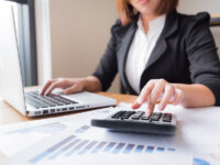 Бухгалтерские курсы: очное или дистанционное обучение?